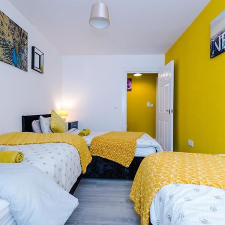 Opp Liverpool - Perfect For Contractors And Travellers, Big Savings Booking 4 Nights Or More! Apartment Bagian luar foto