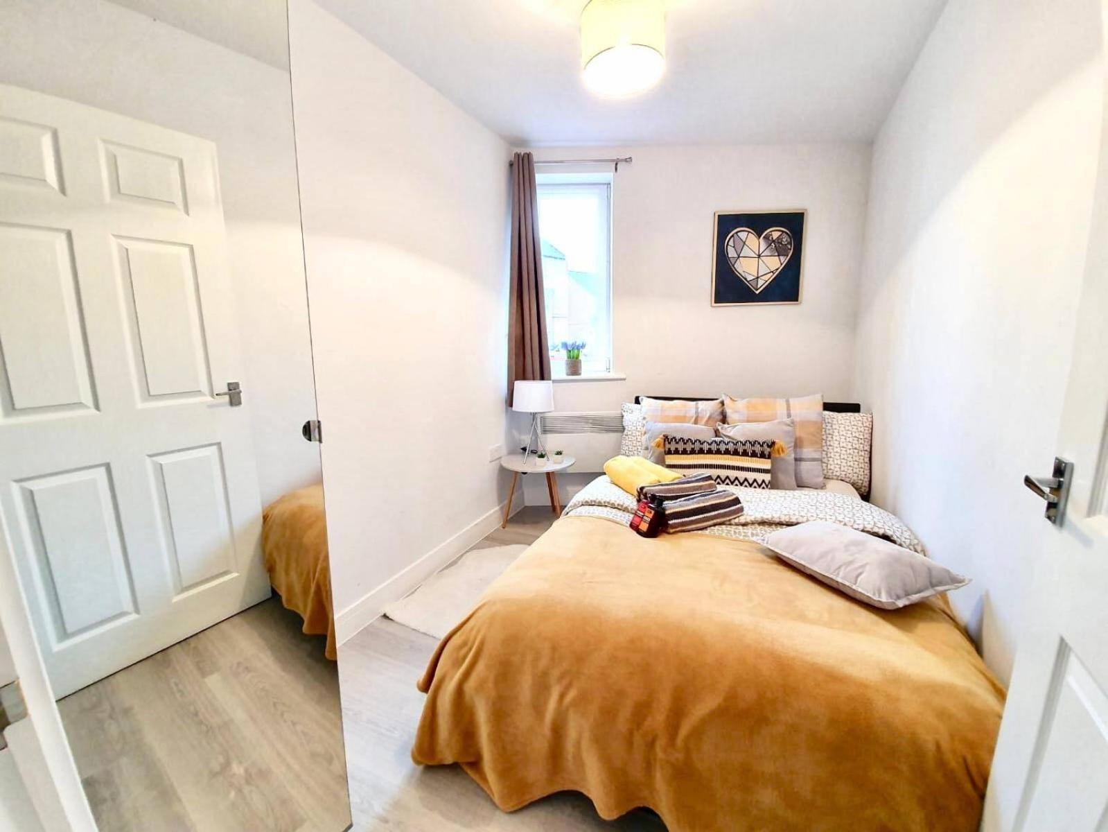 Opp Liverpool - Perfect For Contractors And Travellers, Big Savings Booking 4 Nights Or More! Apartment Ruang foto