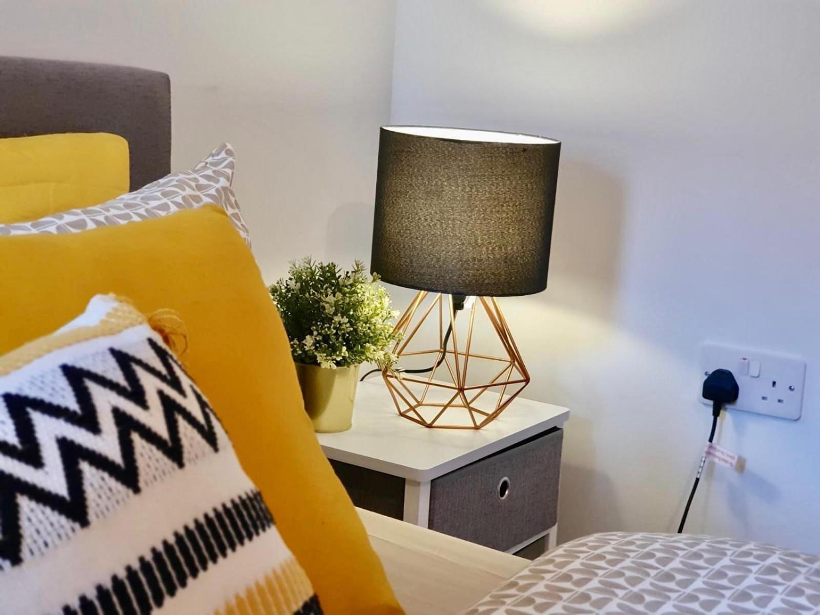 Opp Liverpool - Perfect For Contractors And Travellers, Big Savings Booking 4 Nights Or More! Apartment Ruang foto