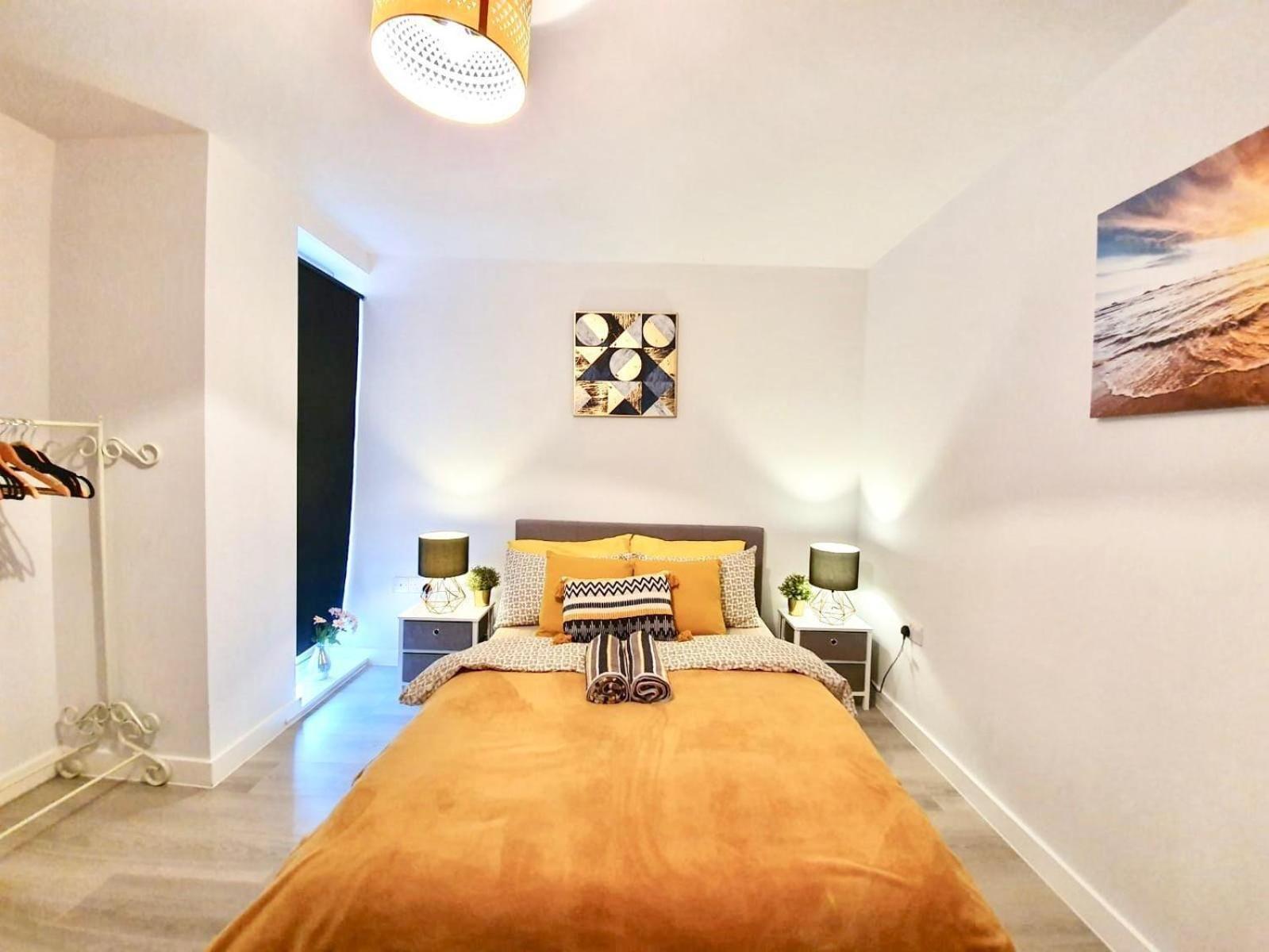 Opp Liverpool - Perfect For Contractors And Travellers, Big Savings Booking 4 Nights Or More! Apartment Ruang foto